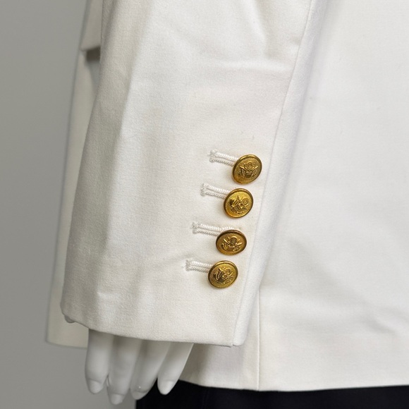 DKNY White Double-Breasted Blazer with Gold Crest Buttons – Size 8 - Picture 5 of 7
